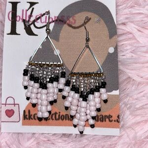 Light pink and black fringe earring
